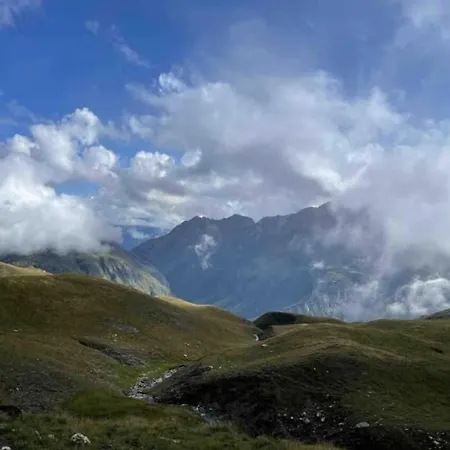 Chamonix, Charming & Balcony Daire *